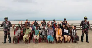 বঙ্গোপসাগরে আরাকান আর্মির হাতে আটক ২৪ জেলেকে ফেরত আনলো বিজিবি